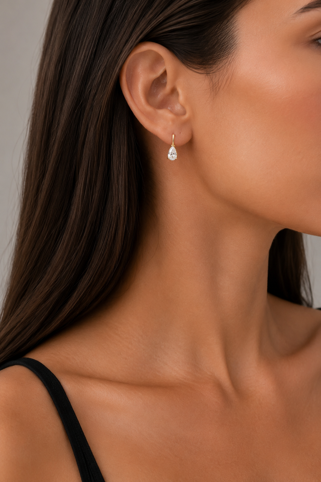 Lyla Pear Drop Stud