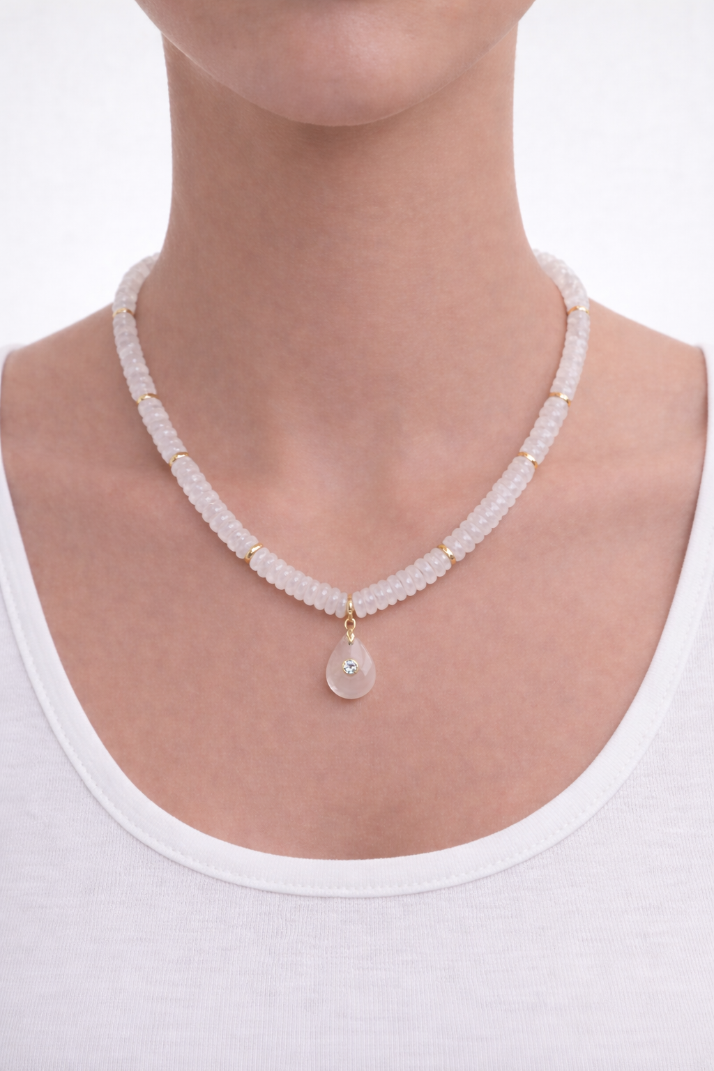 Erica Bead Necklace With Pendant