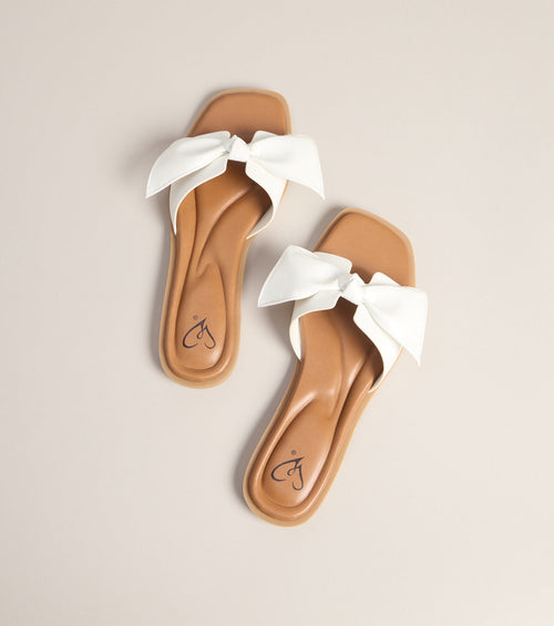 Sun Plans Bow Flat Sandals