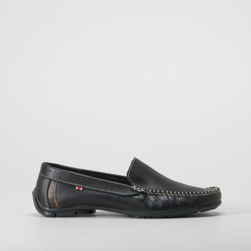Mocasín de piel negro MR. HANSEN