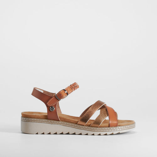 Sandalia cuña tiras suela sierra camel XTI