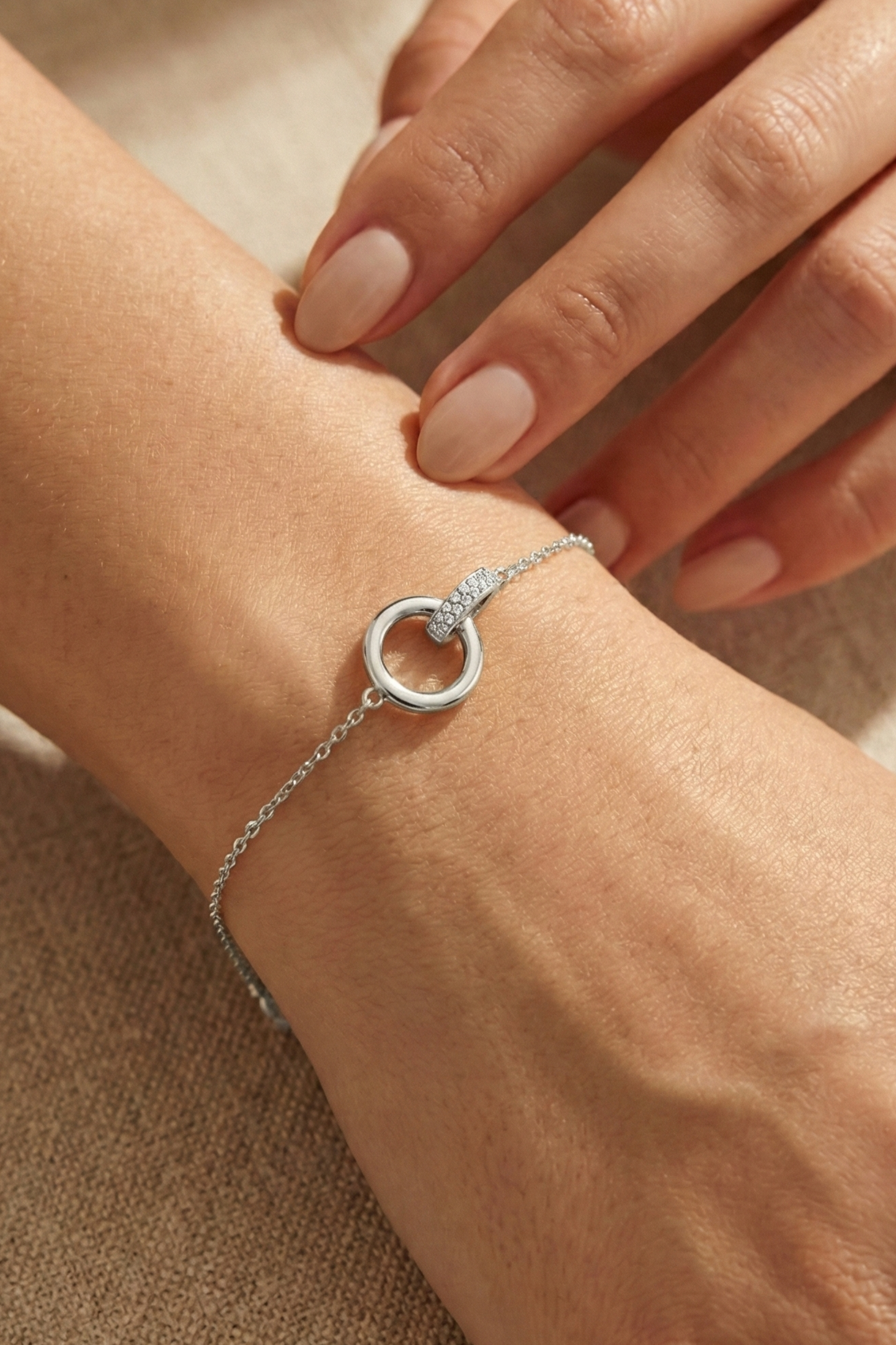 Carro Interlocking Circle Bracelet