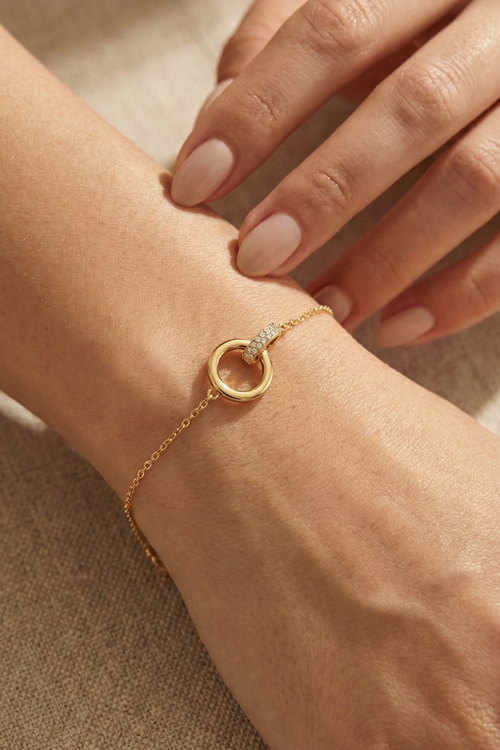 Carro Interlocking Circle Bracelet