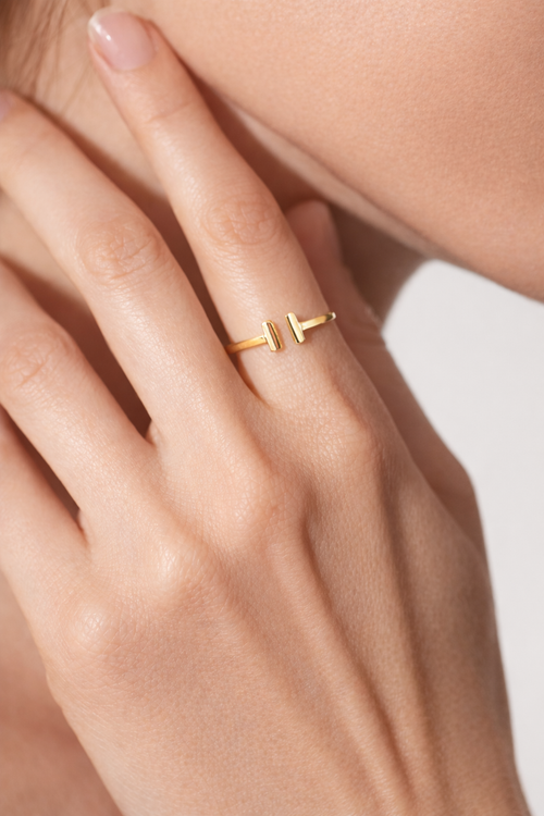 Hailey H Ring