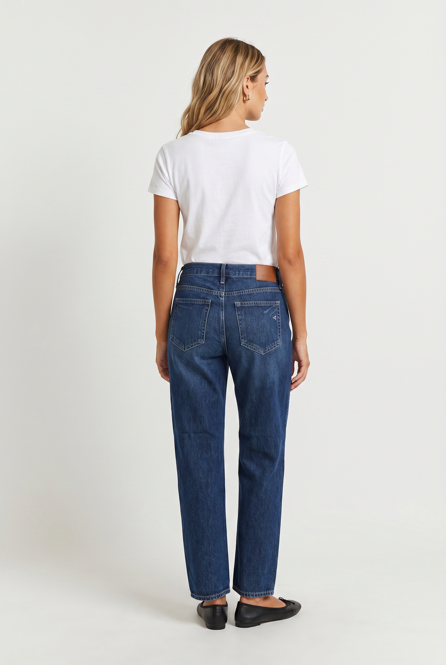 Hailey Relaxed Boyfriend Jean