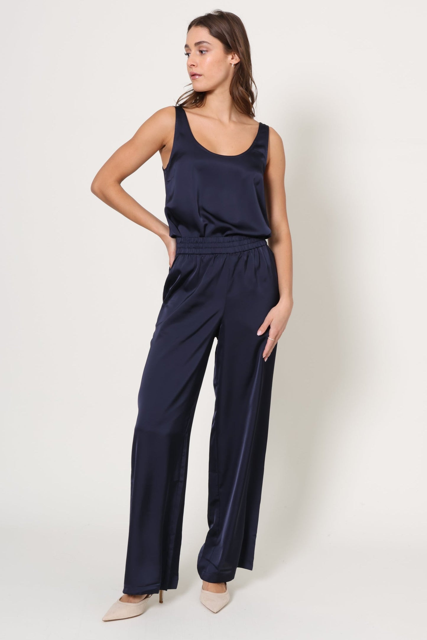 Layla Elastic Waist Pant