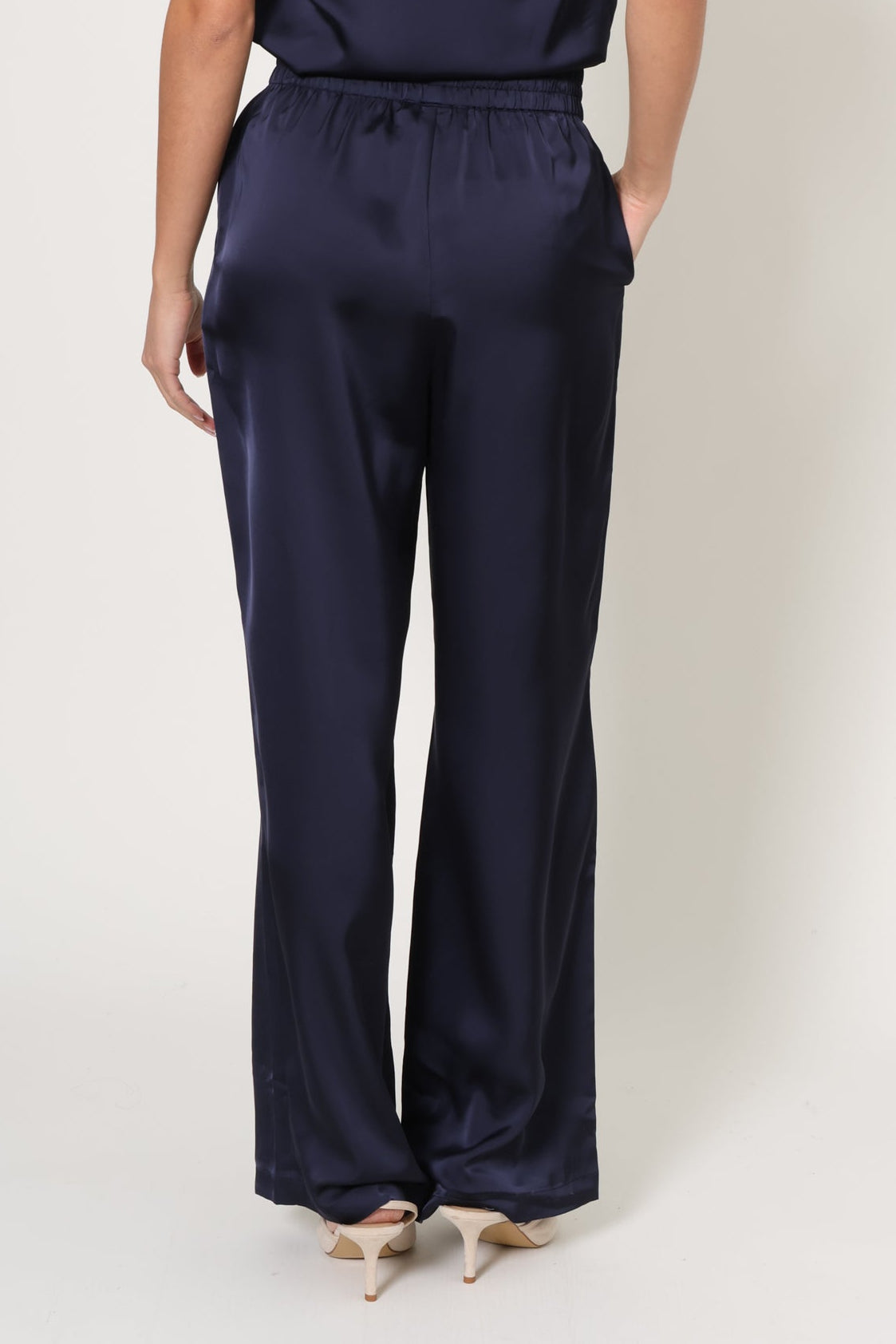Layla Elastic Waist Pant