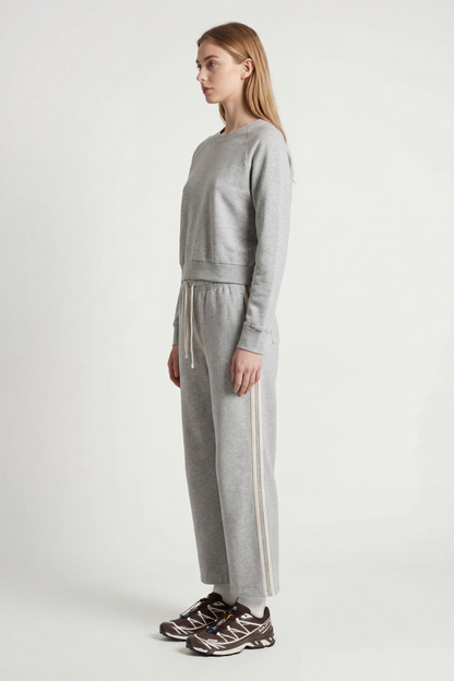 Lucia Travel Raglan