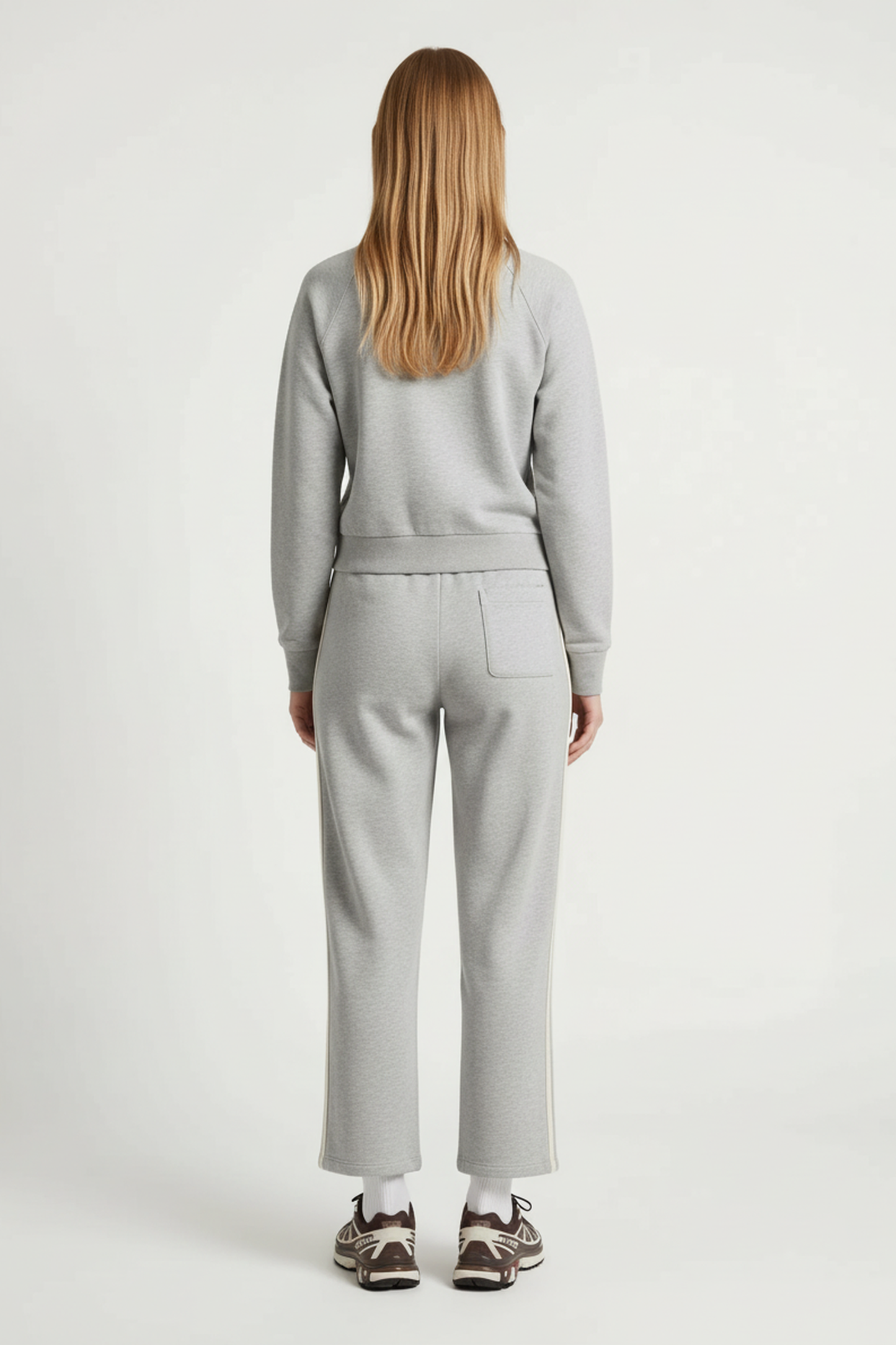 Lucia Travel Raglan