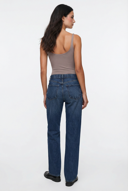 Relaxed Waist Straight Leg