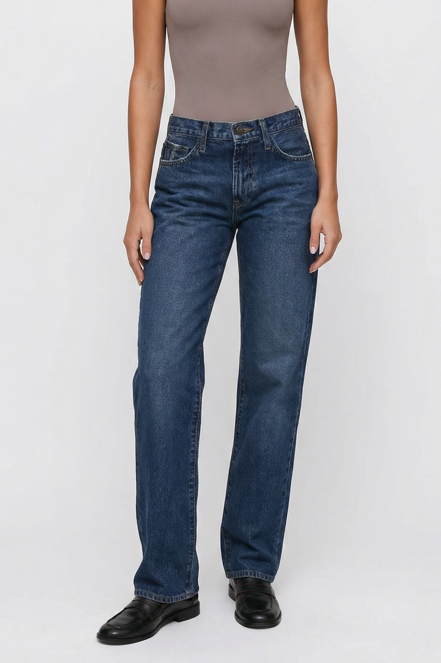 Relaxed Waist Straight Leg