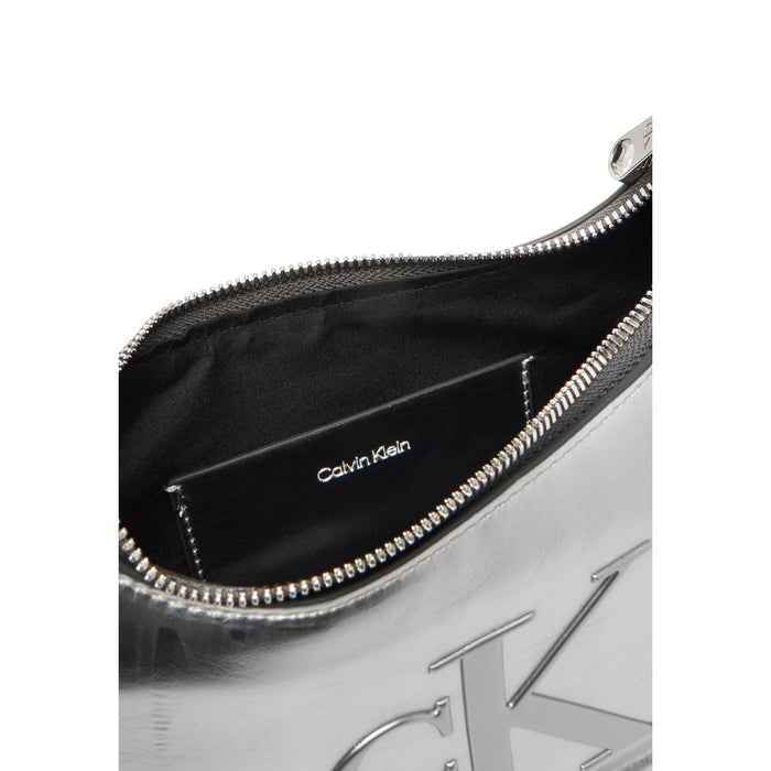 Calvin Klein Tasche BOLD CK METALLIC SHOULDER BAG (silber)
