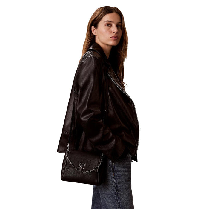 Calvin Klein Tasche LV04F3511G (schwarz)
