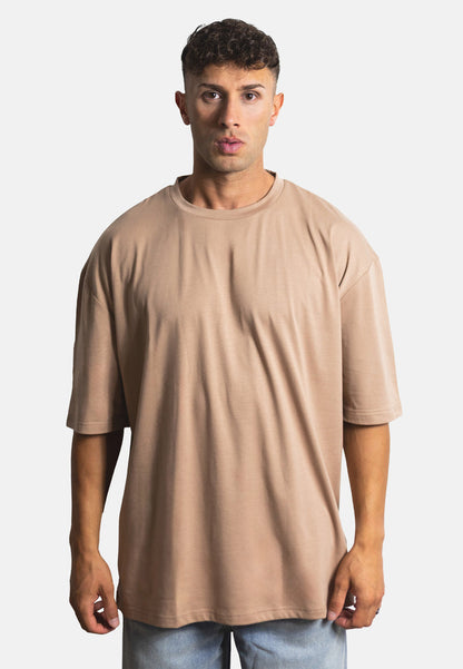 Blackskies-Oversized-T-Shirt-Desert-Men-Model