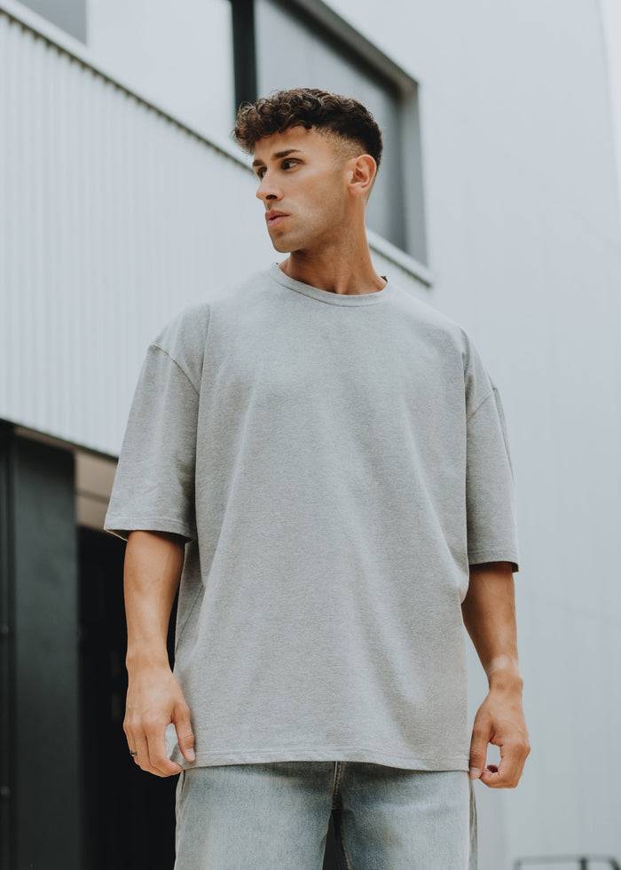 Blackskies-Basic-Oversized-T-Shirt-Gray-Men-Model-Outdoor