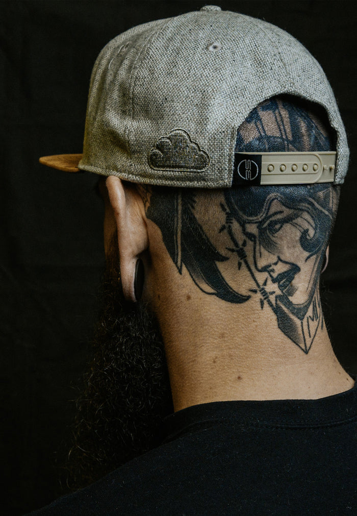 Blackskies-Pathfinder-Snapback-Cap-Grey-Melange-Beige-Suede-Baseball-Cap-Basecap-Model-2