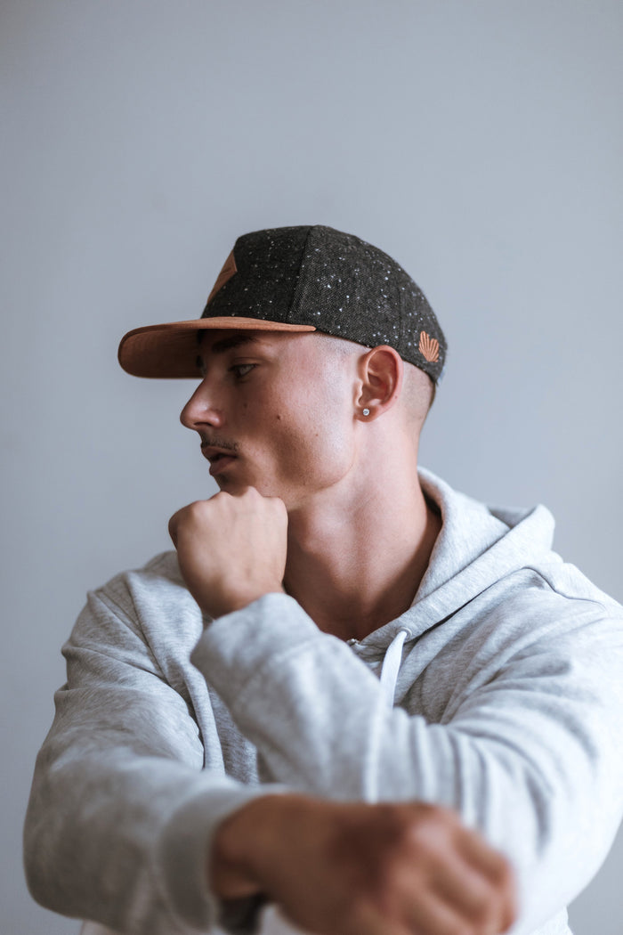 Blackskies-Port-Dover-Snapback-Cap-Black-Speckle-Beige-Suede-Model-2