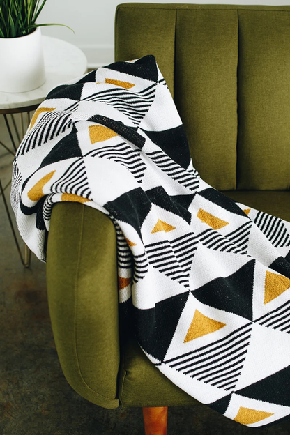 Seek-and-swoon-envie-blanket-throw